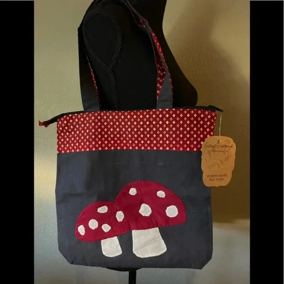 Fair trade Women Made Mushroom Tote, 100% Cotton - Picture 3 of 9